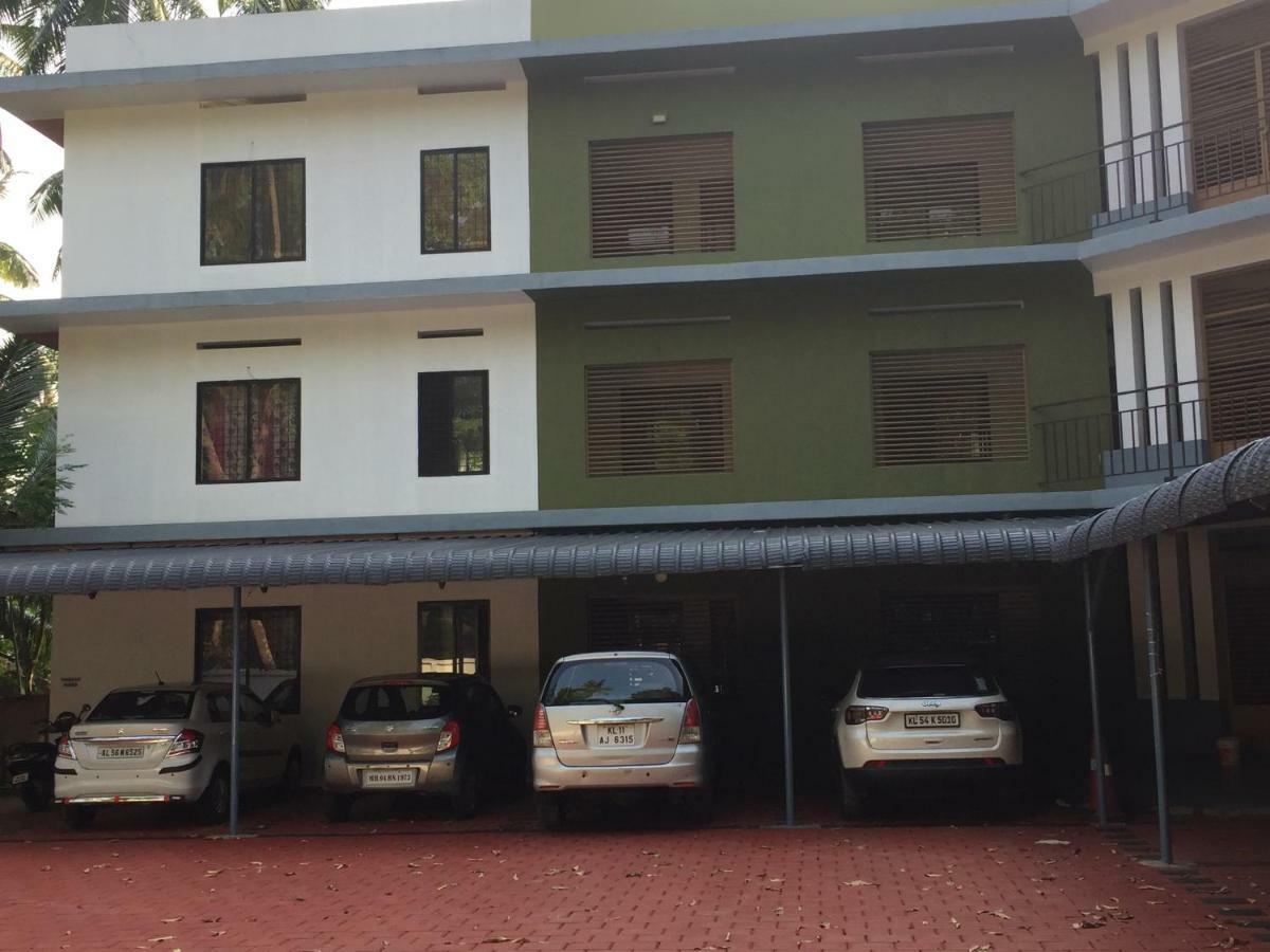 Airavatham Apartments غوروفايور المظهر الخارجي الصورة